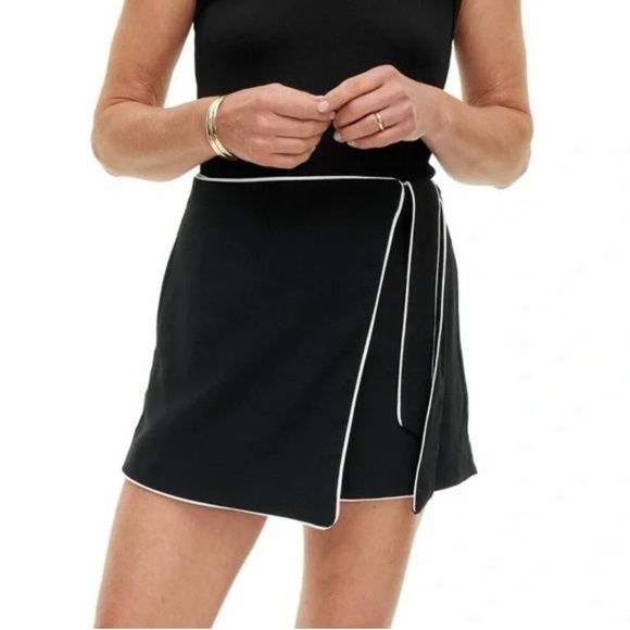 Diane Von Furstenberg x Target Side Wrap Arrow Black/White Skort Size XS NWT - Picture 1 of 6